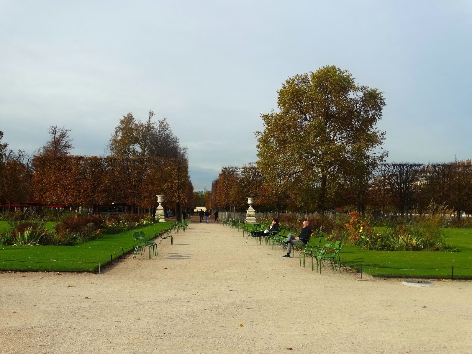 le jardin des tuileries paris